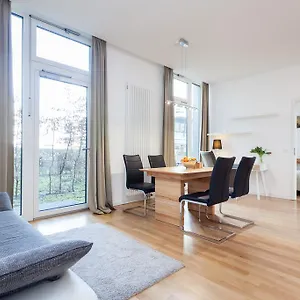 https://luxury-apartment-in-marthashof.find-berlin-hotels.com
